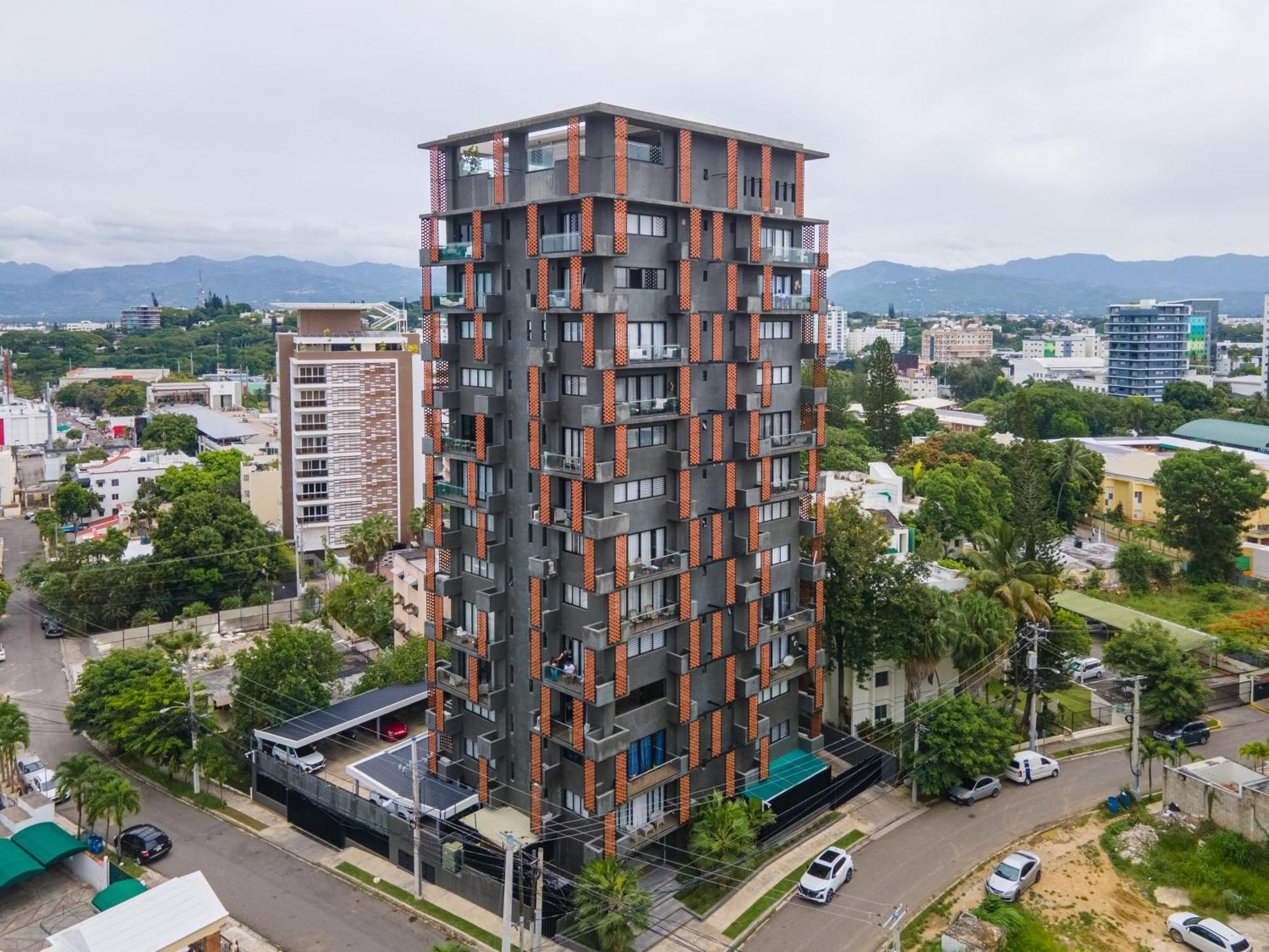 Modern Luxury Condo With Rooftop Pool & Gym サンティアゴ・デ・ロス・カバリェロス エクステリア 写真